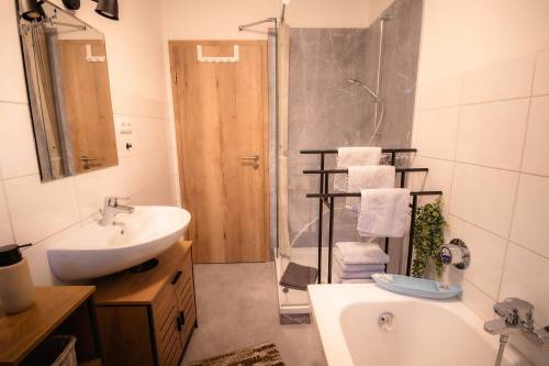 ferienwohnung-bad-bocklet-kurparkidylle_20_original